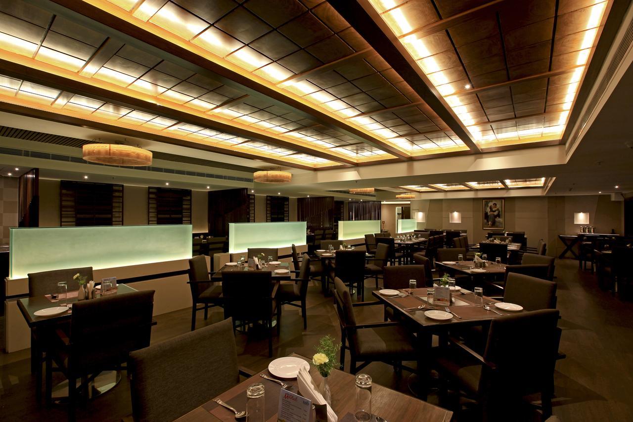 Goutham Grand Hotel Tenali Экстерьер фото